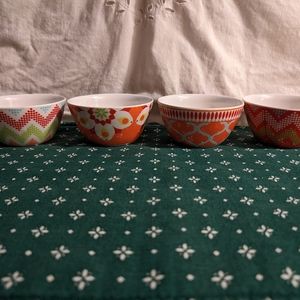 Set of 4 Stacking Melamine Bowls